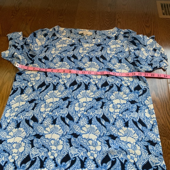 LOFT Floral Short Sleeve Tee. Size M. - Picture 7 of 9